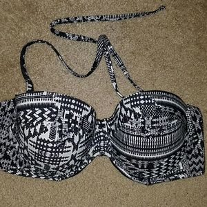 Tiny bikini underwire bikini top